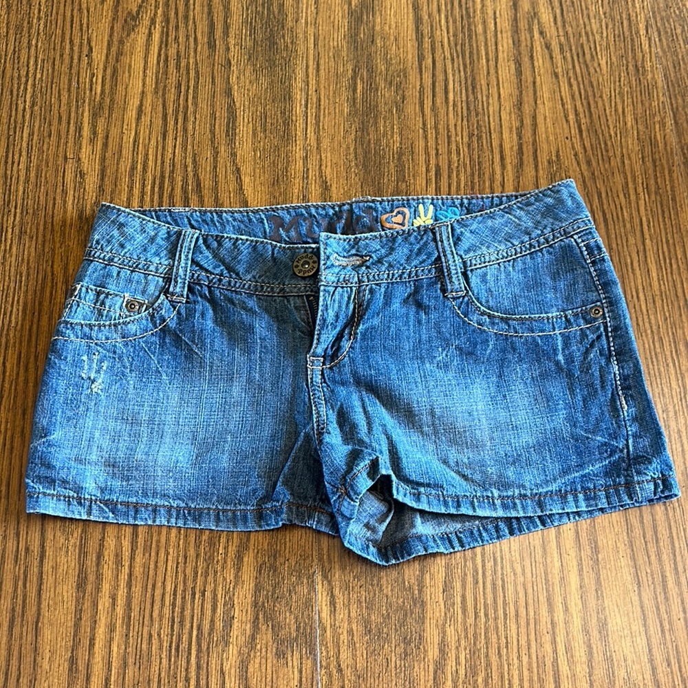 Mudd Jean shorts, size 3